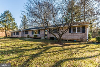 7911 Runnymeade Dr, Frederick, MD 21702 - photo 3