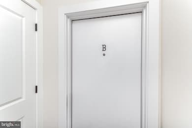 2116 4th St NE unit B, Washington, DC 20002 - photo 2