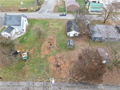 906 Jackson St, Greenville, OH 45331 - photo 3