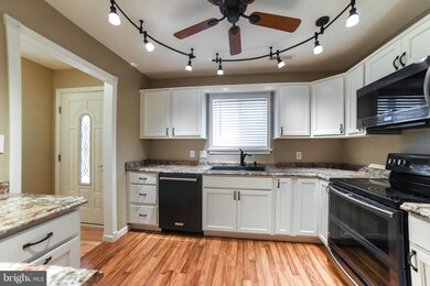 23208 Bent Tree Ln, California, MD 20619 - photo 5