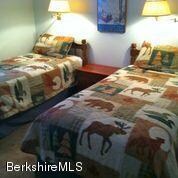 Guest bedroom