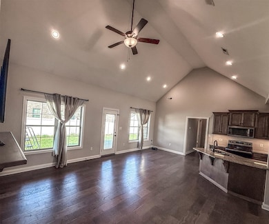 2859 Windsor Trace Ct, Bowling Green, KY 42104 - photo 4