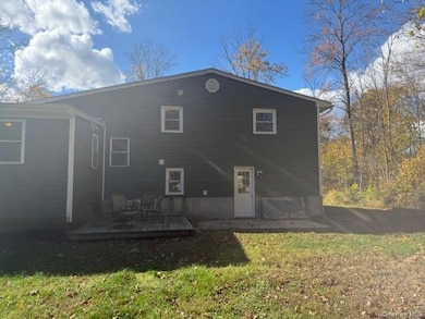 7 Broadview Rd, Poughkeepsie, NY 12603 - photo 3