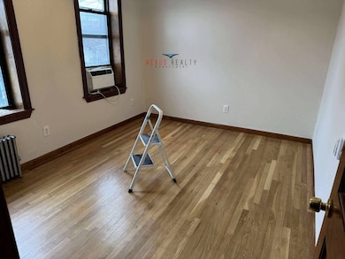 29-05 23rd Ave unit 2FL, Astoria, NY 11105 - photo 4