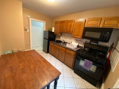 157-159 W 48th St unit 203, Bayonne, NJ 07002 - photo 4