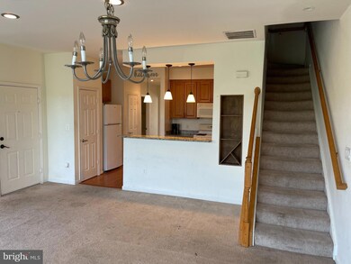 13903 Hollow Wind Way unit 201/9-2B, Woodbridge, VA 22191 - photo 5