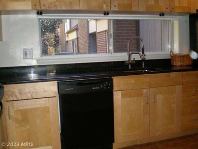 11546 Links Dr, Reston, VA 20190 - photo 5