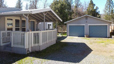 Front Deck & Garage