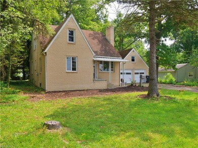 2080 Clermont Ave NE, Warren, OH 44483 - photo 2