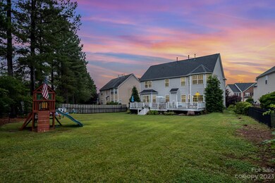 121 Planters Dr, Statesville, NC 28677 - photo 3