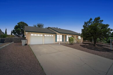 10652 Quezada Ave, El Paso, TX 79935 - photo 2