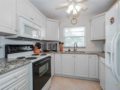 kitchen/granite counters