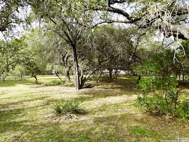 164 18th St E, Lakehills, TX 78063 - photo 5