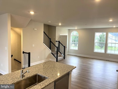 7618 Johnnycake Rd, Woodlawn, MD 21244 - photo 5