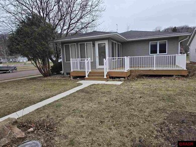 1327 1327 Hauenstein Dr, New Ulm, MN 56073 - photo 2