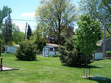 5525 W Rowland Rd, Toledo, OH 43613 - photo 4