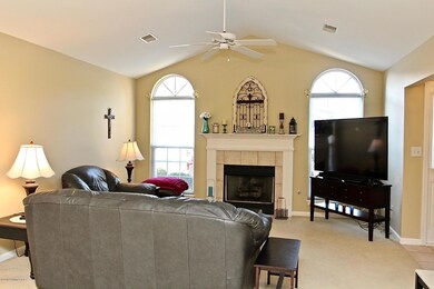 8521 River Terrace Dr - River Forest