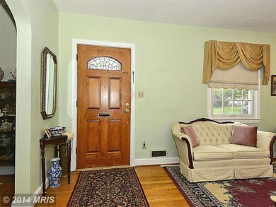 4512 Chestnut St, Bethesda, MD 20814 - photo 2
