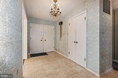 2204 Solmar Dr, Silver Spring, MD 20904 - photo 4