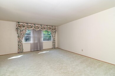 6-web-or-mls-634 CAMBRIDGE RD (c)-8040