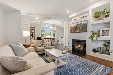 108 Burrill St unit 3, Swampscott, MA 01907 - photo 7