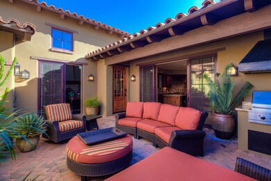 004_Outdoor Living Areas