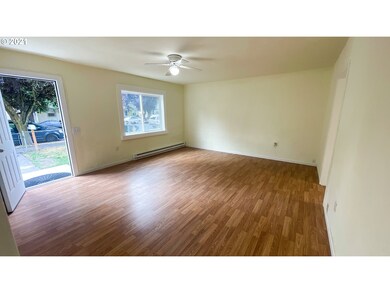 349 20th Ave, Longview, WA 98632 - photo 3