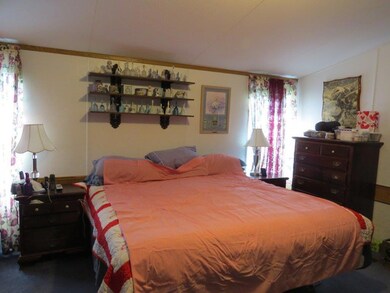 06 master bedroom
