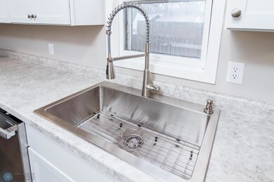 1017 14th St S, Fargo, ND 58103 - photo 7