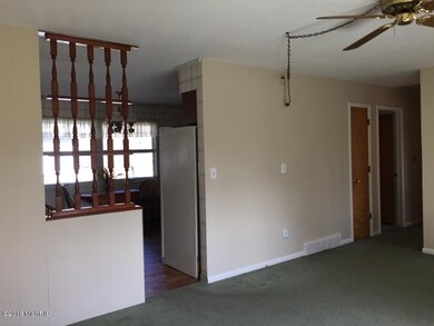 711 Forest St, Marshall, MI 49068 - photo 4