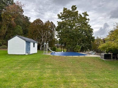 18 Seminole Rd, South Dartmouth, MA 02748 - photo 4