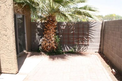 Redfield private patio