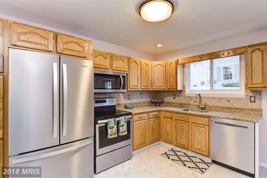 305 Glyndon Dr, Reisterstown, MD 21136 - photo 6