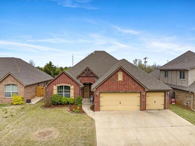 625 NE 23rd St, Moore, OK 73160 - photo 2