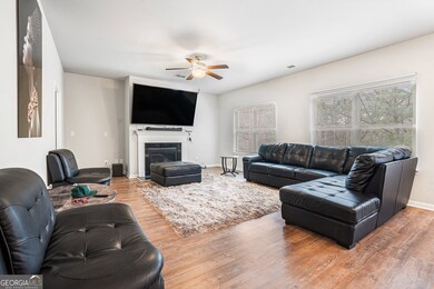 2428 Hanover Woods Rd, Lithonia, GA 30058 - photo 6