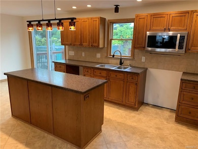 37 N Marion St, North Tonawanda, NY 14120 - photo 5