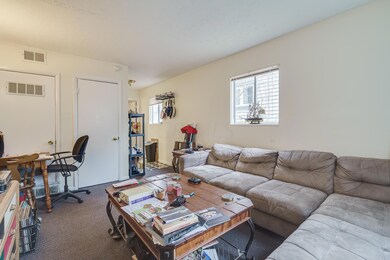 1018 Oak St Unit B_MLS_04