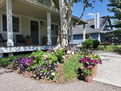 852 Streamside St, Driggs, ID 83422 - photo 2