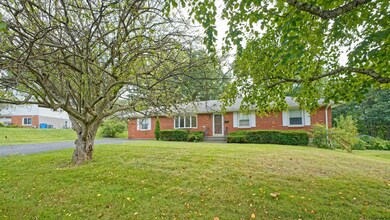 4 Mccartney Dr, Albany, NY 12211 - photo 2