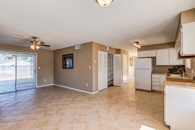 1614 N 53rd Dr unit 10, Phoenix, AZ 85035 - photo 7