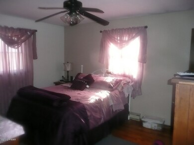 124 Birch Leaf Dr, Milford, PA 18337 - photo 4