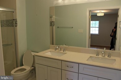 9518 Narragansett Place, Vienna, VA 22180 - photo 6