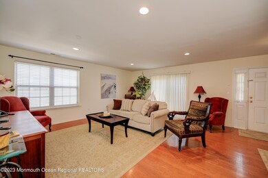 432 Indigo Ct unit 78, Morganville, NJ 07751 - photo 4