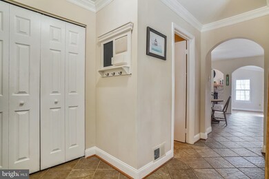 20828 Amber Hill Ct, Germantown, MD 20874 - photo 3