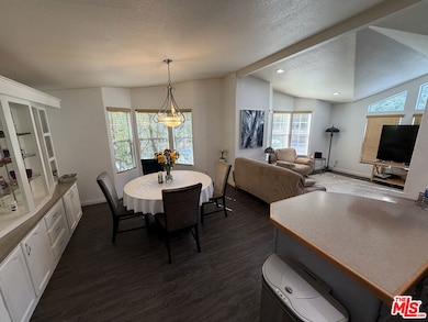 4201 Topanga Canyon Blvd unit 28, Woodland Hills, CA 91364 - photo 6