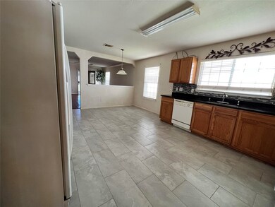 10322 Dalehurst Ct, Houston, TX 77075 - photo 3