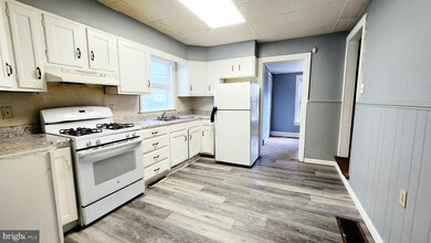 511 Locust St, Reading, PA 19604 - photo 4