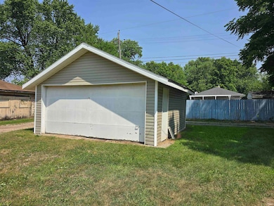 1118 Cedar St, Elkhart, IN 46514 - photo 3