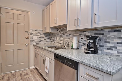 Gulf Point unit C19, Venice, FL 34285 - photo 6