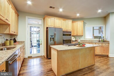 47836 Scotsborough Square, Sterling, VA 20165 - photo 7